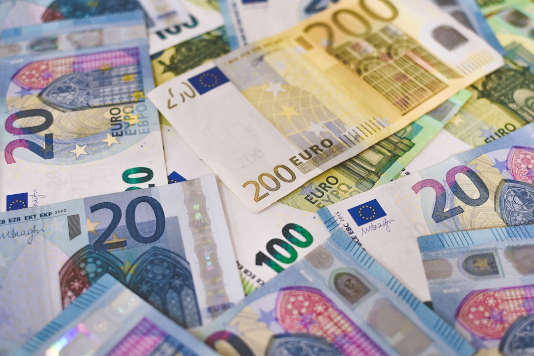 découvrez le leasing, une solution de financement flexible pour acquérir des biens sans les acheter. idéal pour les entreprises et les particuliers, ce mode de financement vous permet de louer des équipements, véhicules ou immobilier tout en préservant votre trésorerie. informez-vous sur les avantages, les modalités et les meilleures offres de leasing.